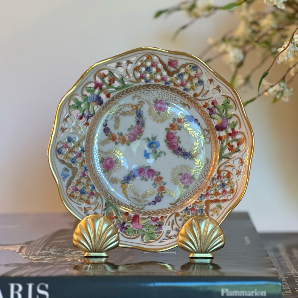 Porcelain Reticulated Plate Germany - Picture 7 of 7